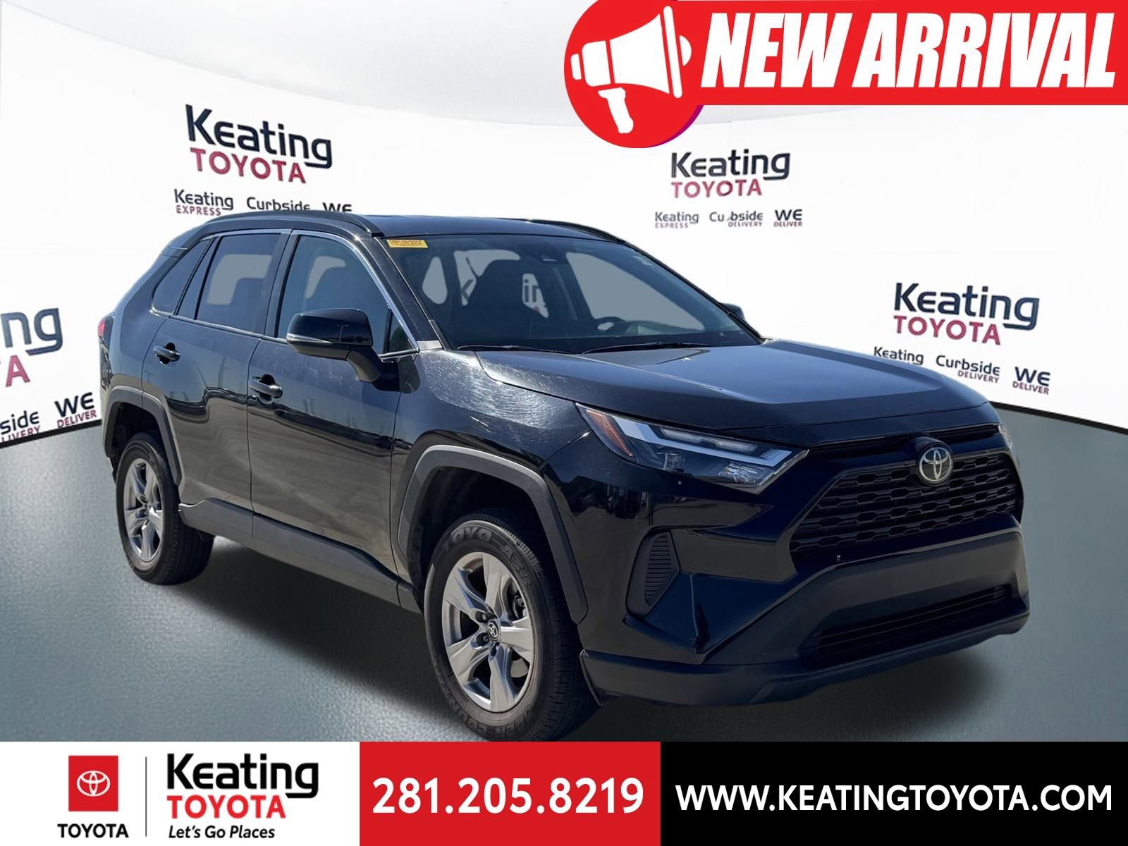 Used 2025 Toyota RAV4 XLE image 1