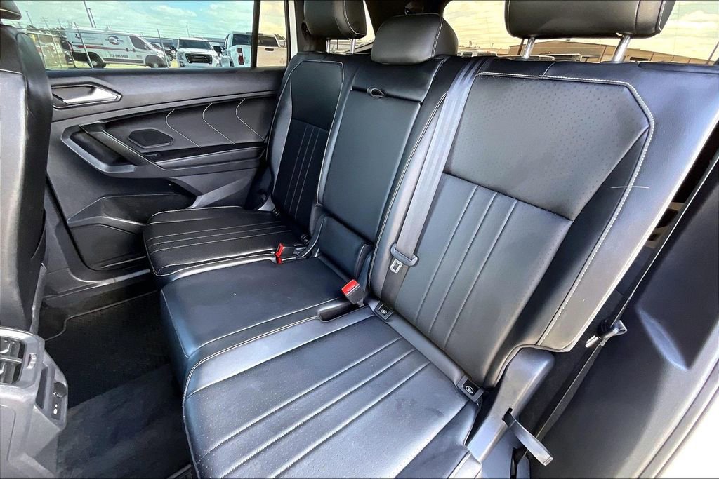 Used 2024 Volkswagen Tiguan SE R-Line image 19