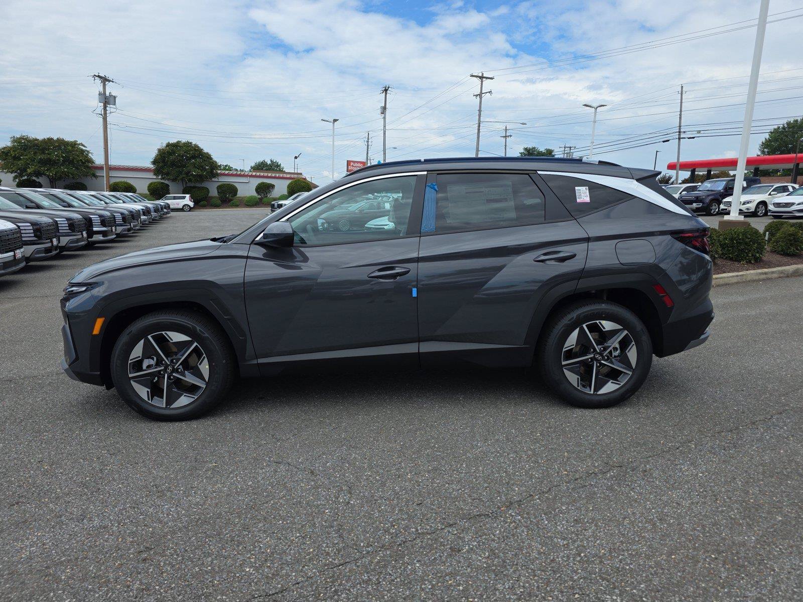 New 2026 Hyundai Tucson SEL w/ Tow & Go Package FWD image 7