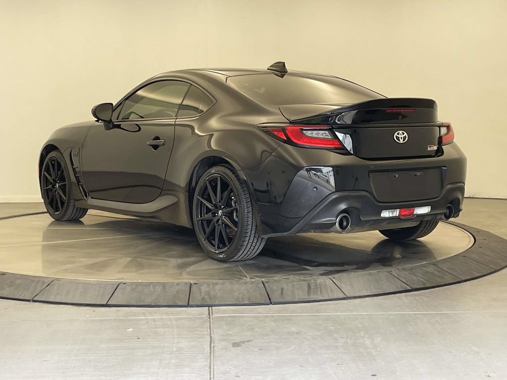 Used 2025 Toyota GR86 Premium w/ ALL Weather Mat Package (TMS) RWD image 3