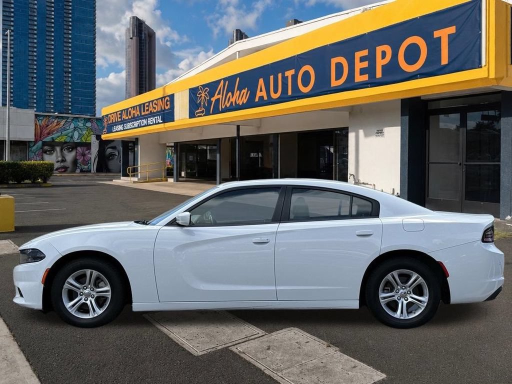 Used 2022 Dodge Charger SXT w/ Leather Interior Group RWD image 2