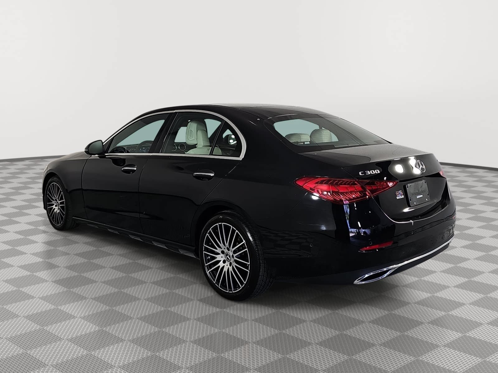 Used 2023 Mercedes-Benz C 300 4MATIC Sedan image 6