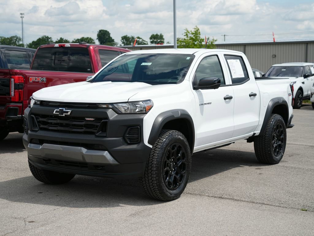 Used 2026 Chevrolet Colorado Trail Boss AWD/4WD image 8