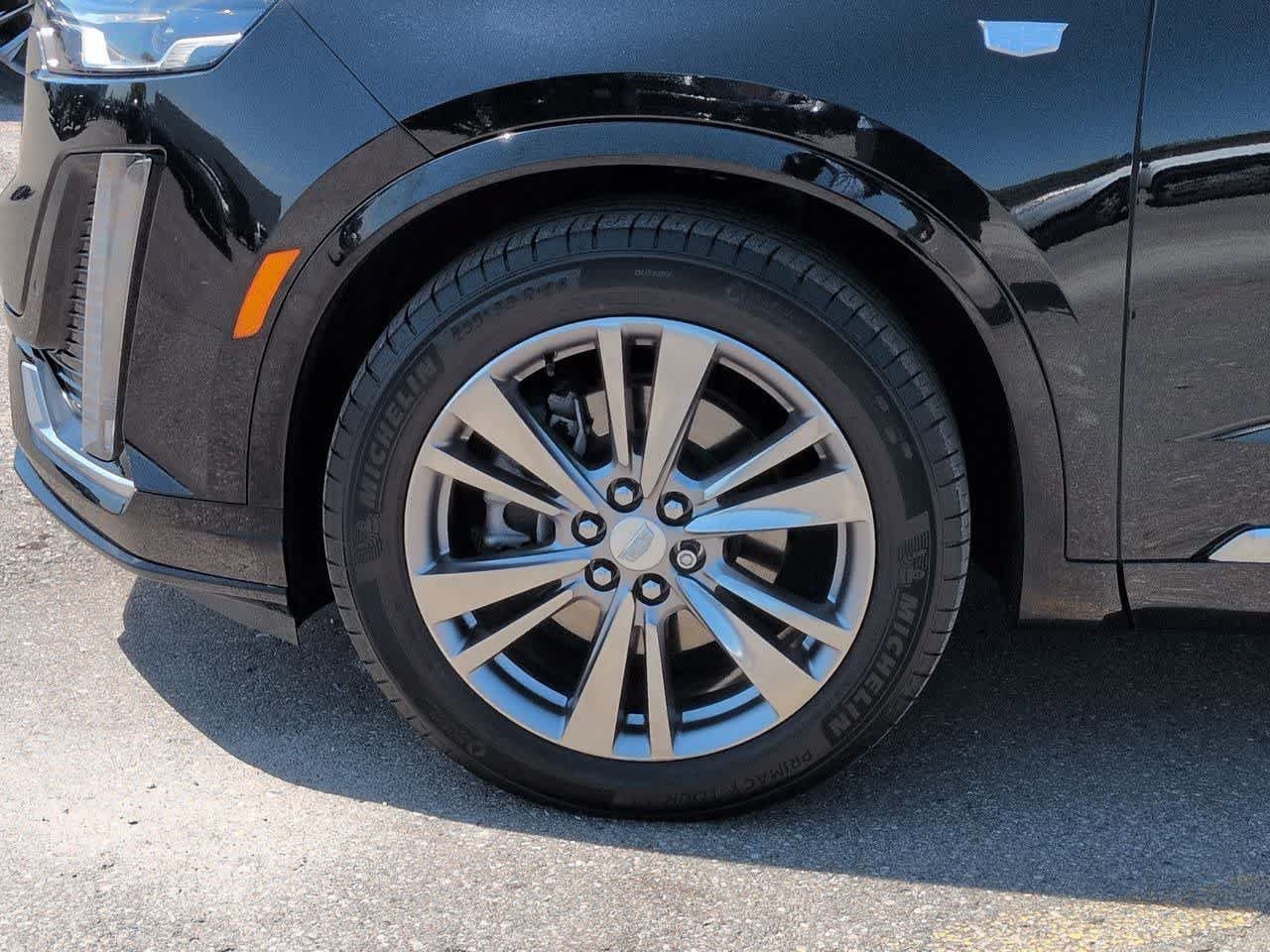 Used 2023 Cadillac XT6 Premium Luxury AWD/4WD image 13