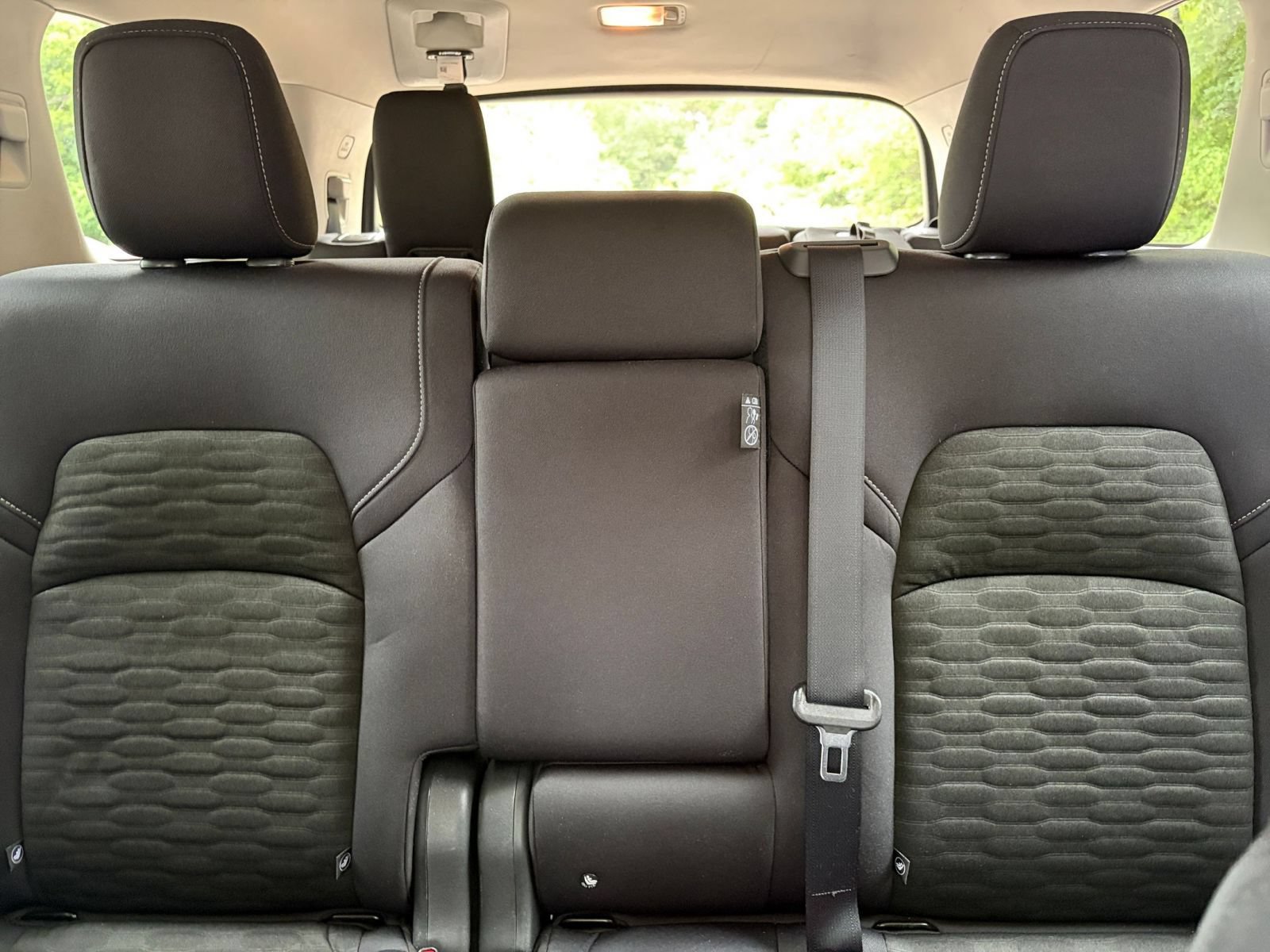 Used 2025 Nissan Pathfinder SV FWD image 41