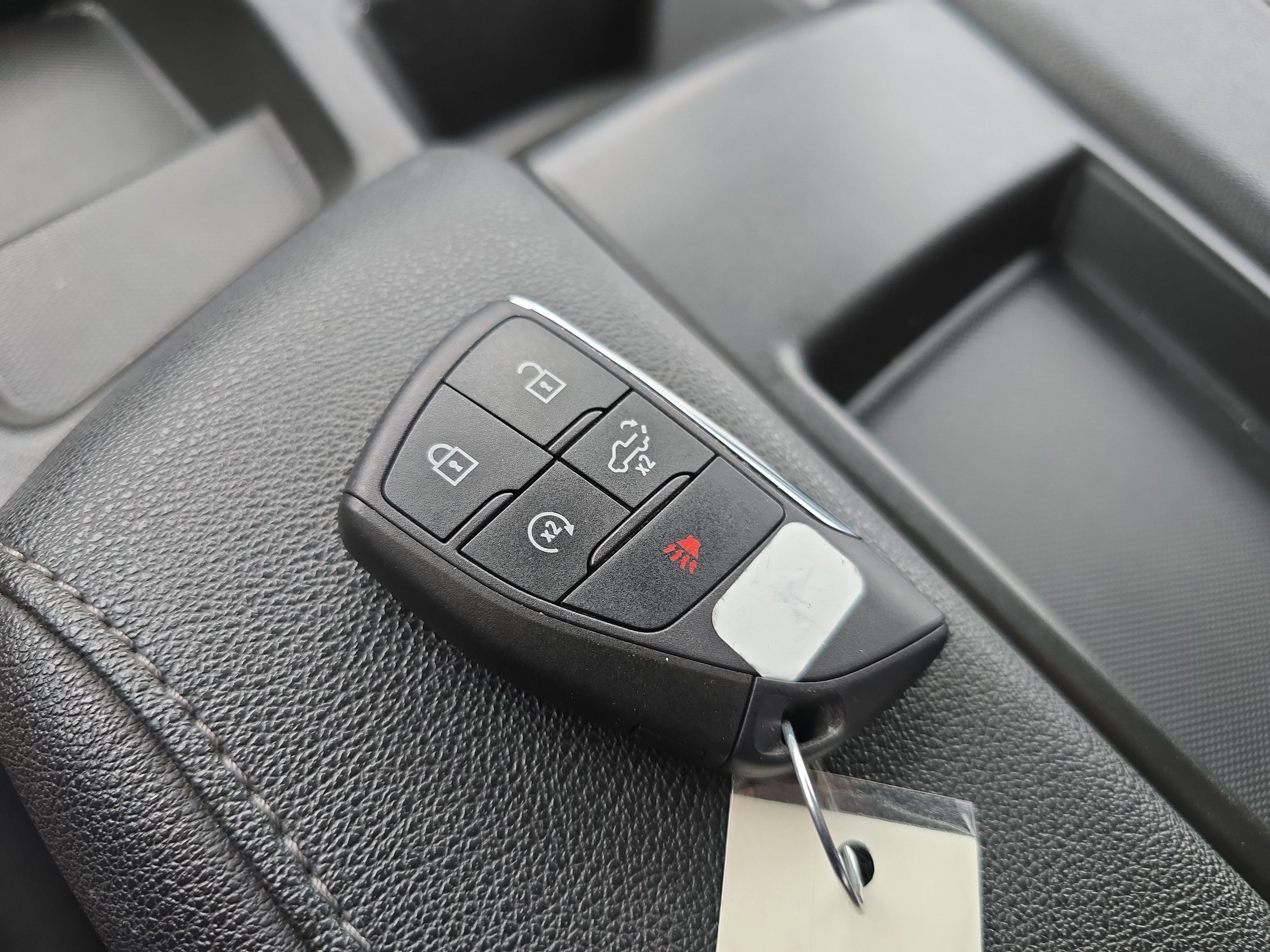 Used 2023 GMC Sierra 1500 Elevation image 32