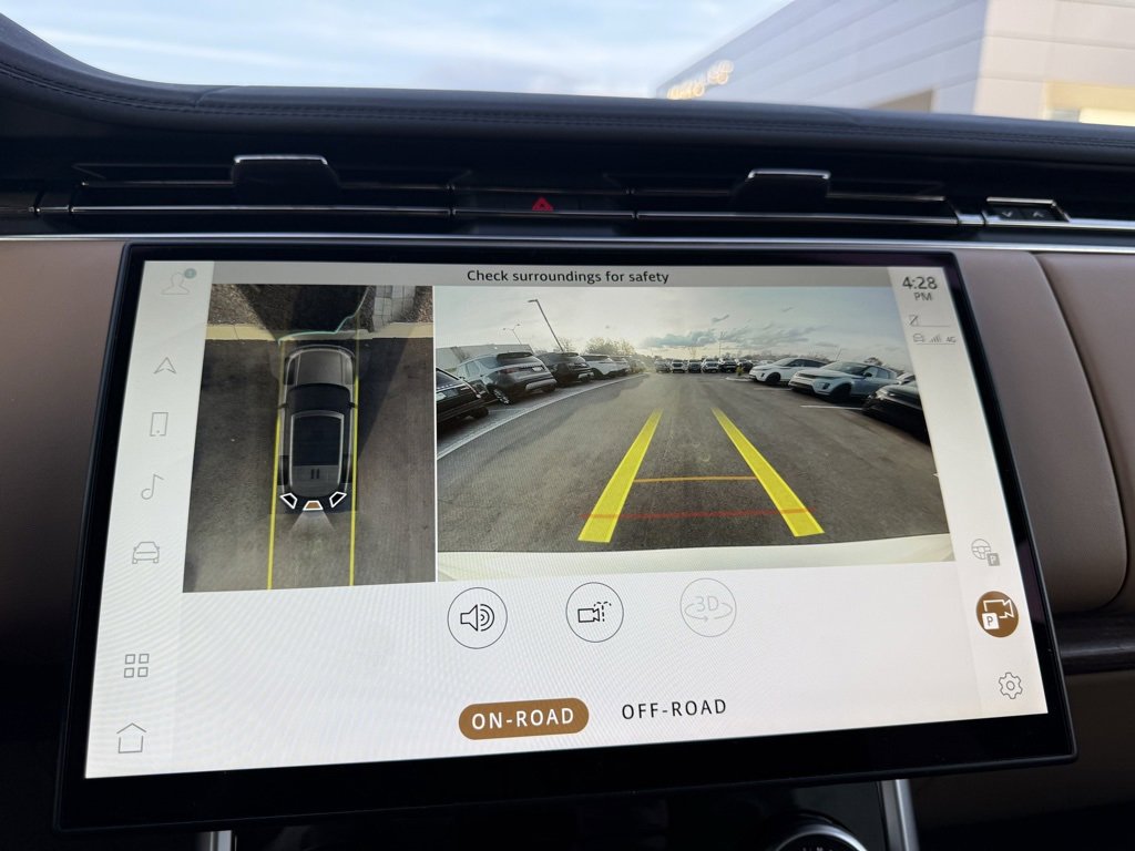 Certified 2023 Land Rover Range Rover SE image 25