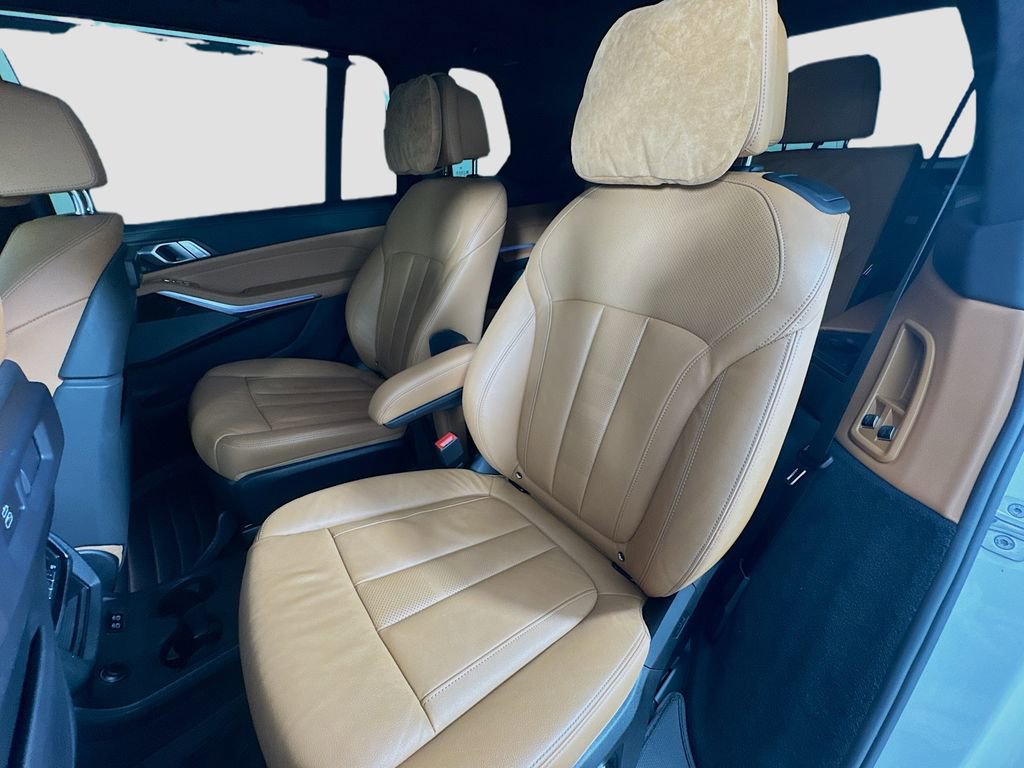Used 2021 BMW X7 xDrive40i w/ M Sport Package image 26