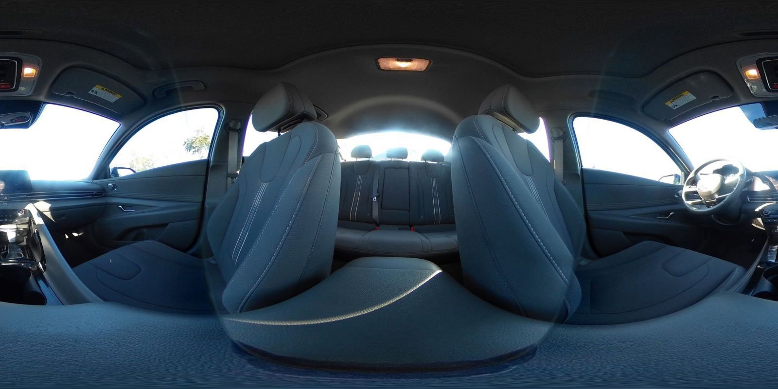 Used 2025 Hyundai Elantra SEL image 42