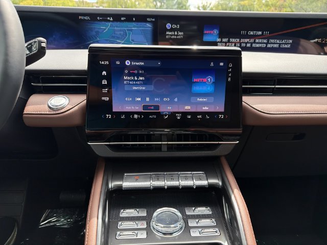 New 2026 Lincoln Nautilus Reserve AWD/4WD image 16