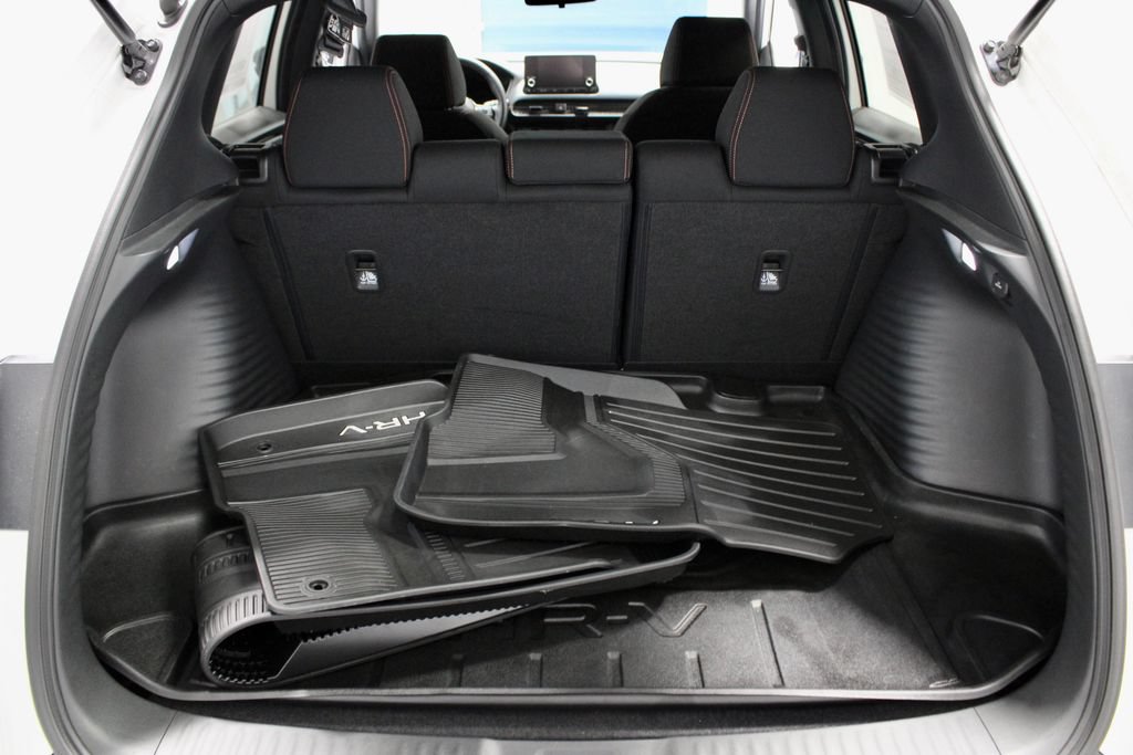Used 2025 Honda HR-V Sport image 14