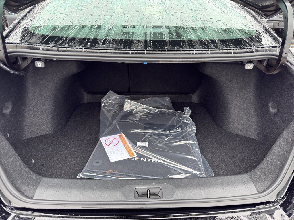 New 2026 Nissan Sentra SR image 34