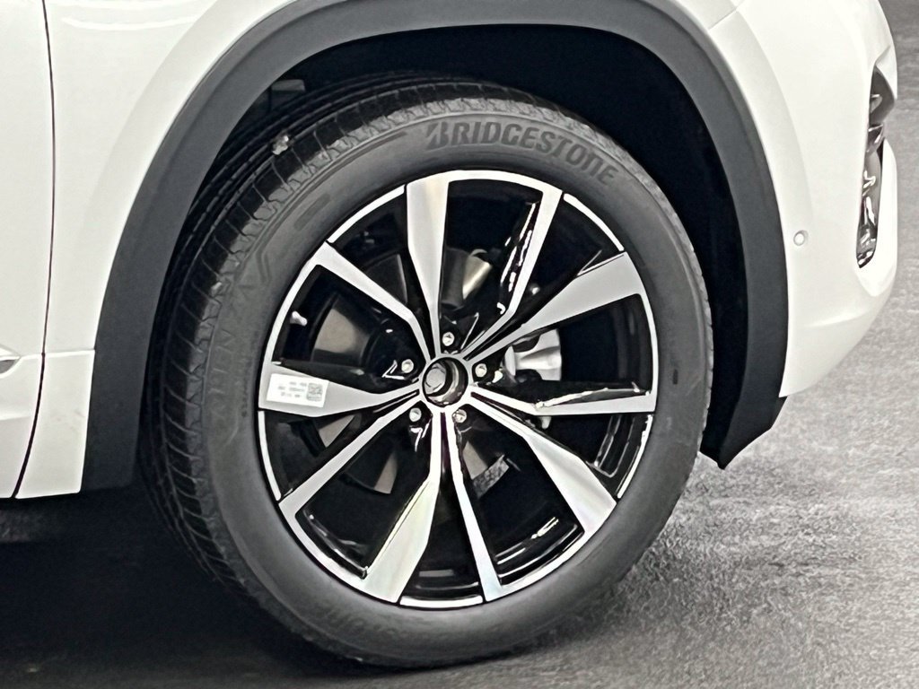 New 2026 Volkswagen Atlas SEL Premium R-Line AWD/4WD image 43