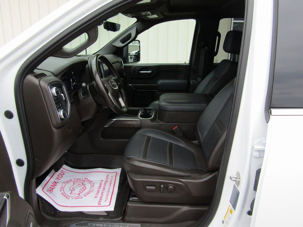 Used 2023 GMC Sierra 3500 Denali w/ Denali Ultimate Package image 32