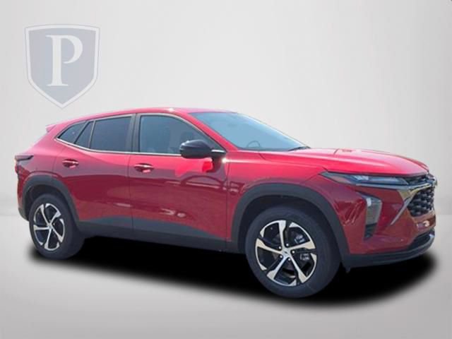 New 2026 Chevrolet Trax RS w/ Driver Confidence Package FWD image 2