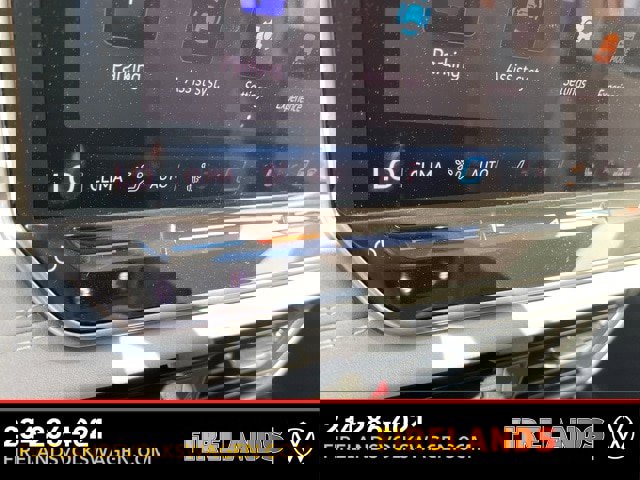 New 2025 Volkswagen Tiguan SE image 35