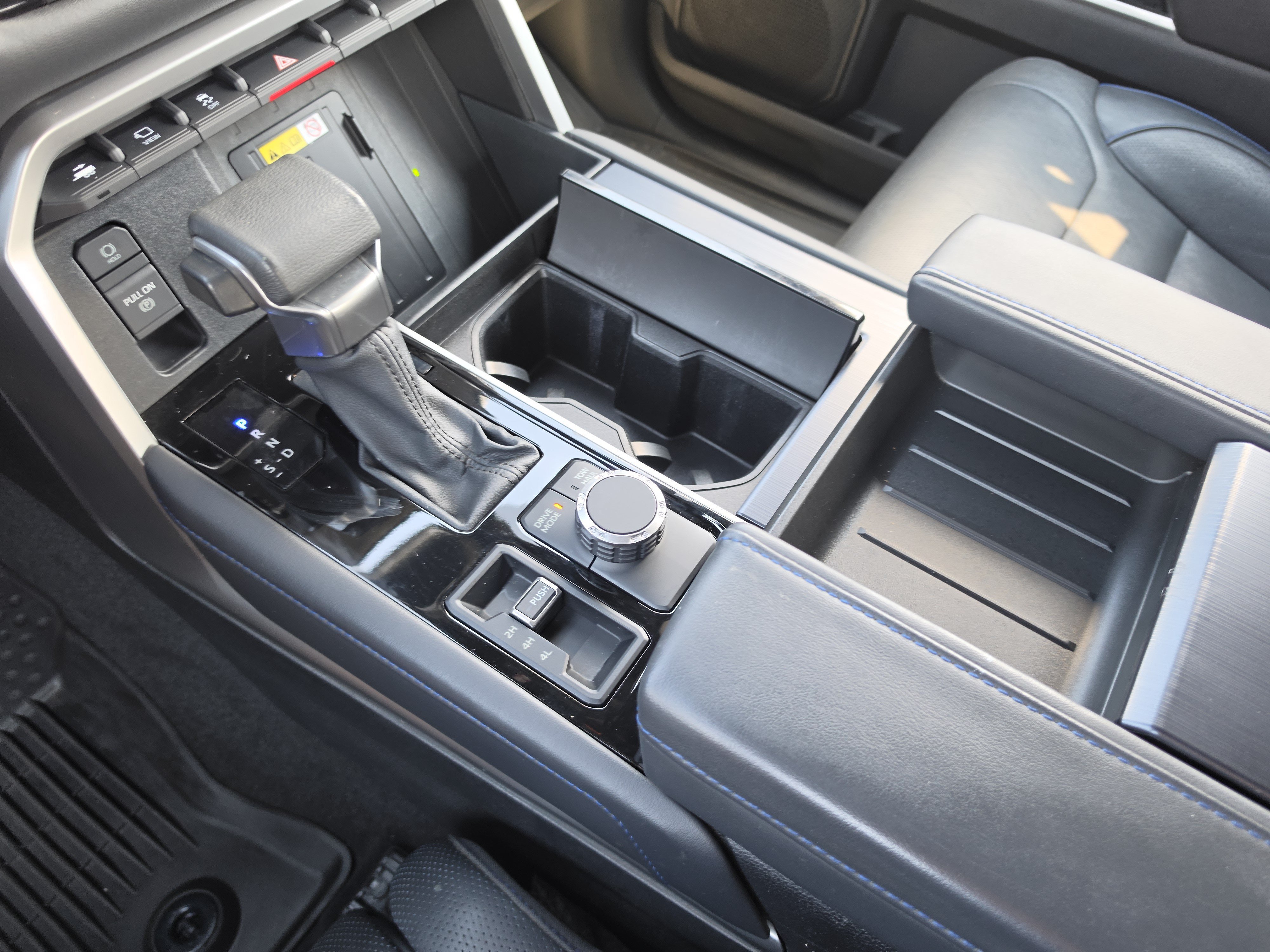 Used 2023 Toyota Tundra Platinum AWD/4WD image 23
