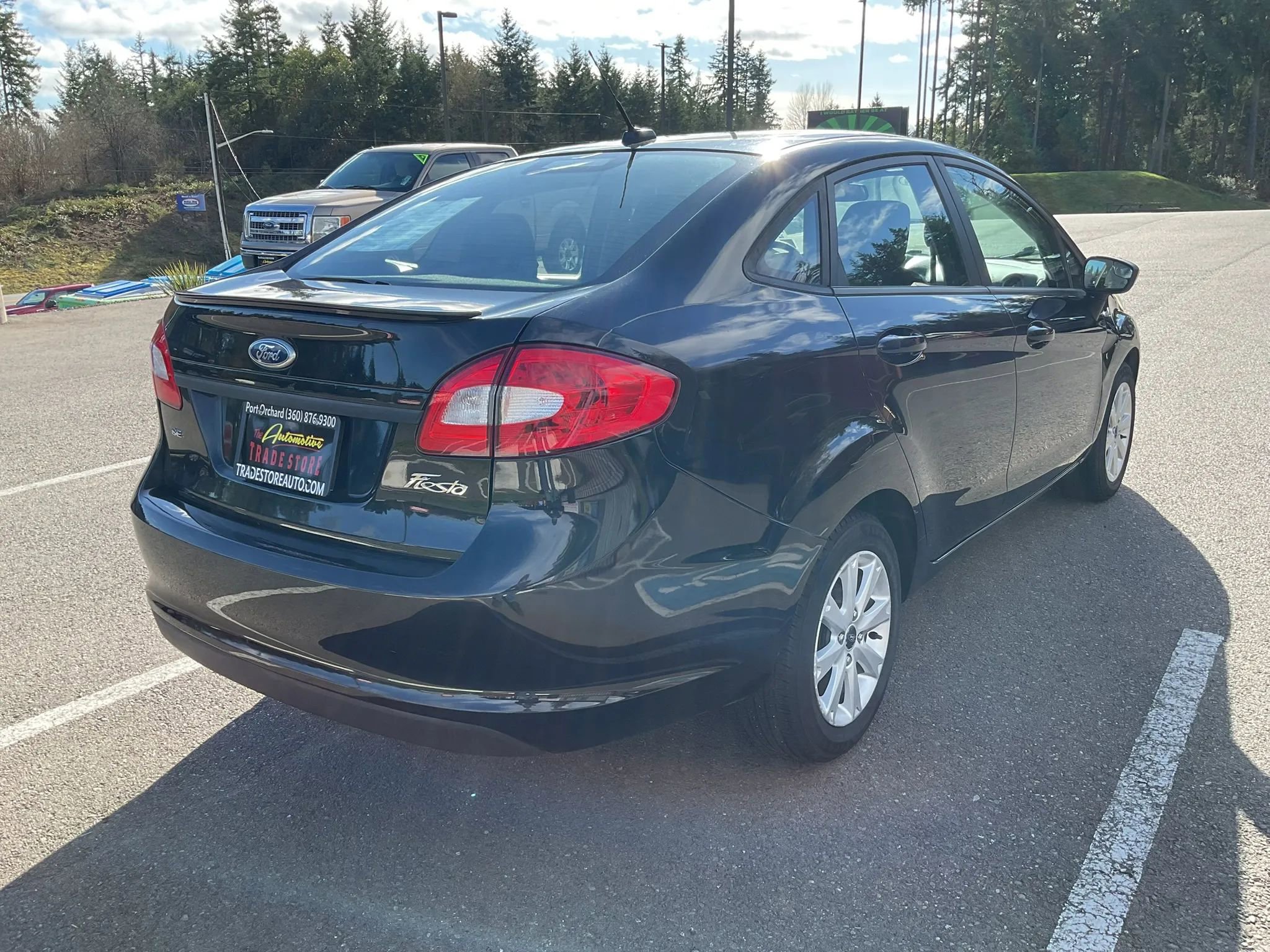Used 2011 Ford Fiesta SE w/ 203A Rapid Spec Order Code image 4