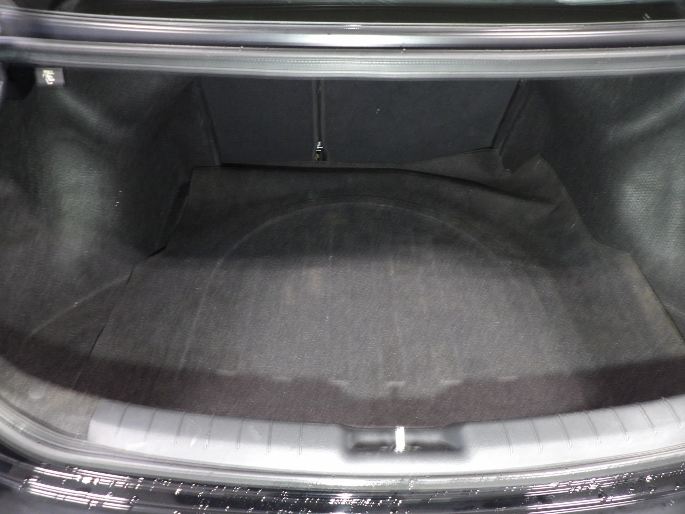 Used 2020 Hyundai Elantra SE w/ Cargo Package (C1) FWD image 7