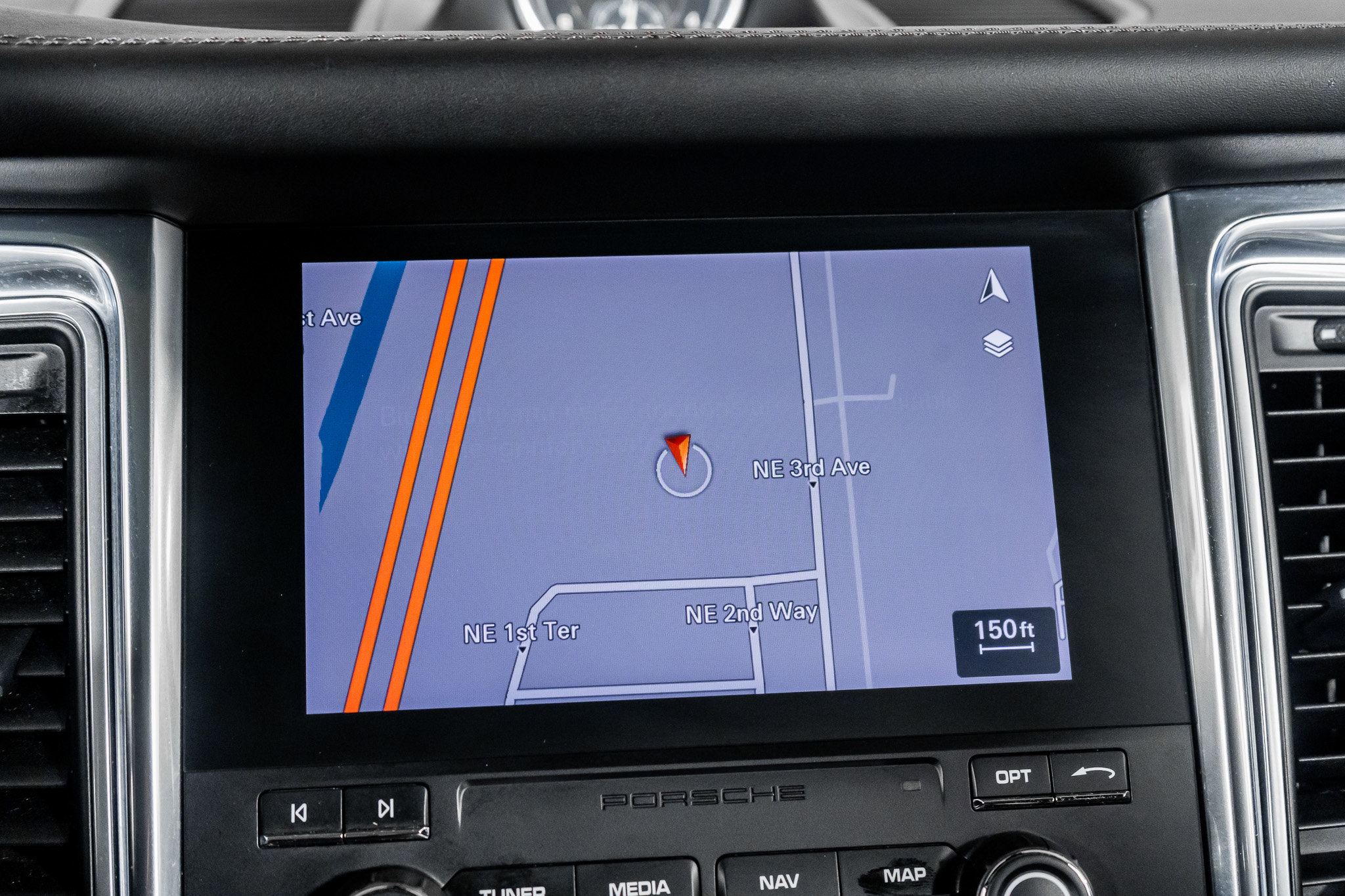 Used 2017 Porsche Macan S image 40