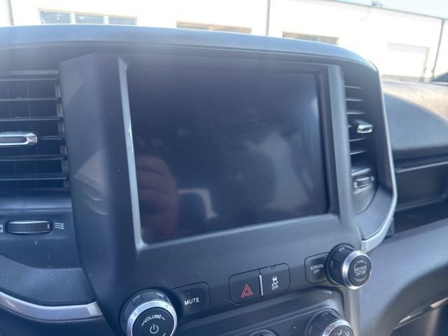 Used 2023 RAM 3500 Big Horn w/ Level 1 Equipment Group AWD/4WD image 17