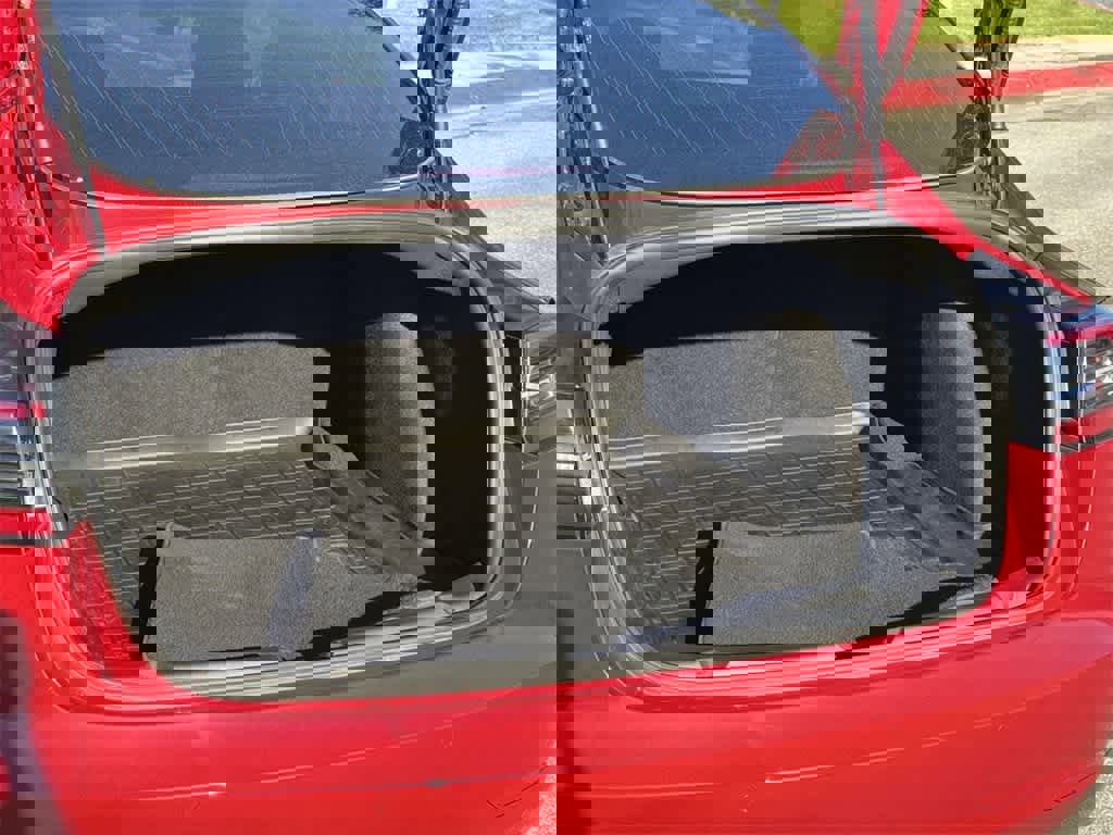 Used 2020 Tesla Model 3 Standard Range Plus image 32