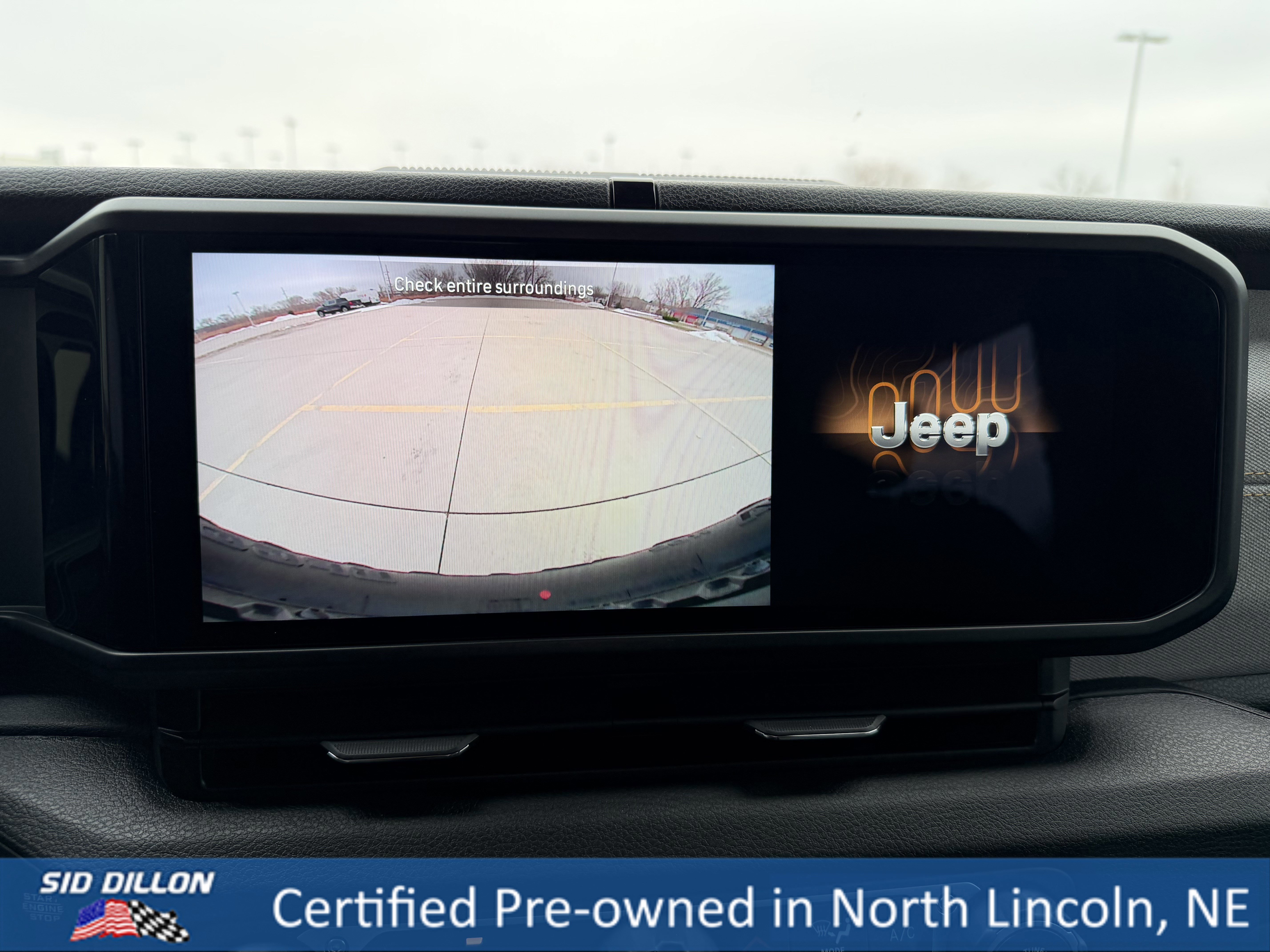 Used 2025 Jeep Wrangler Sport image 16