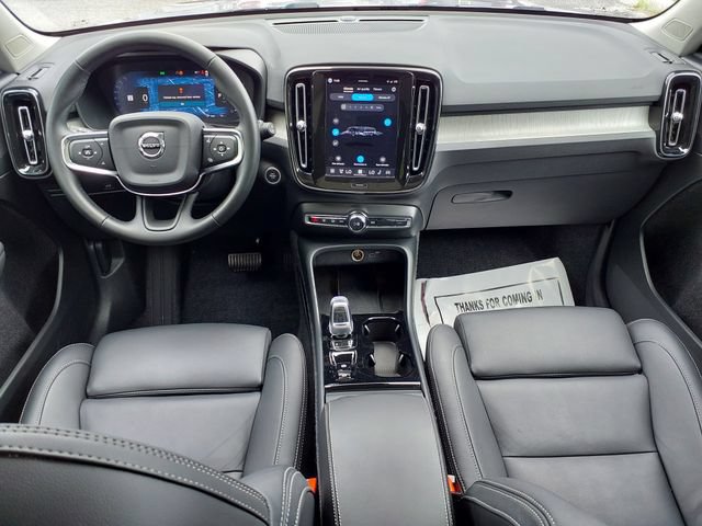 Certified 2026 Volvo XC40 B5 Plus AWD/4WD image 23