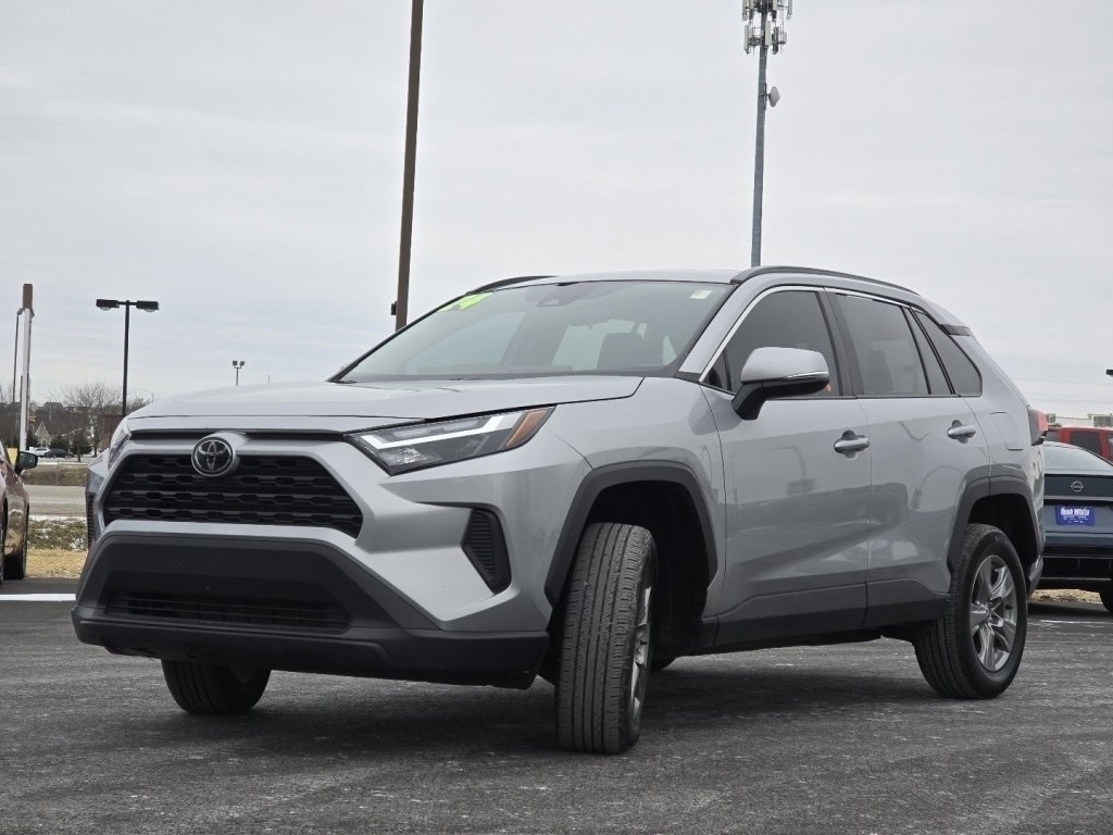 Used 2024 Toyota RAV4 XLE image 10