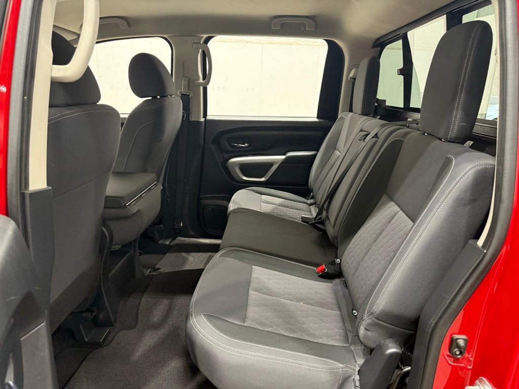 Used 2023 Nissan Titan SV image 17