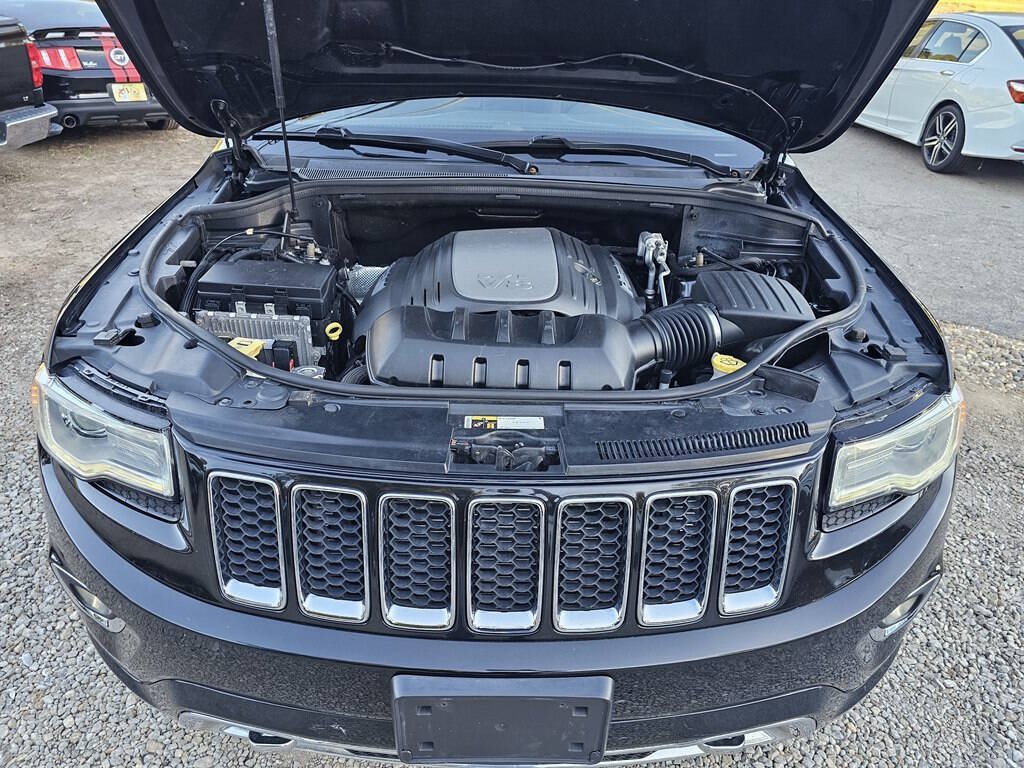Used 2016 Jeep Grand Cherokee Overland w/ Advanced Technology Group AWD/4WD image 28