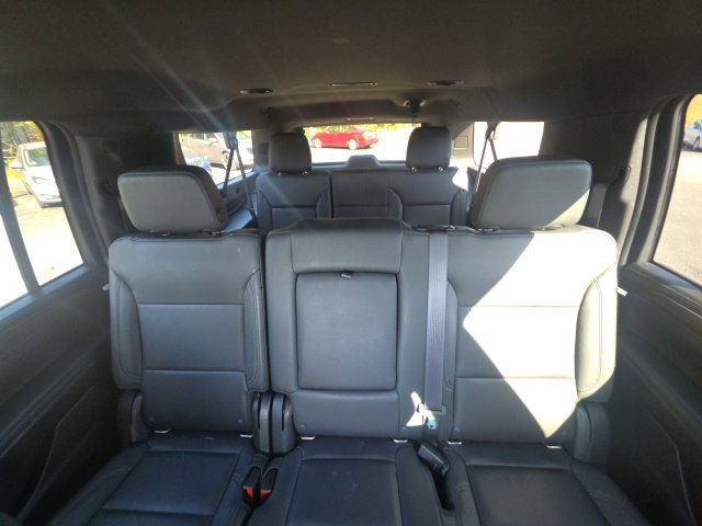 Used 2021 Chevrolet Suburban LT AWD/4WD image 12