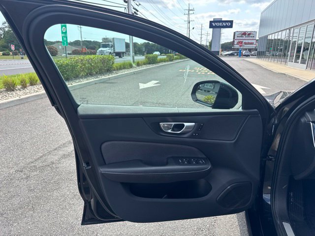 Certified 2024 Volvo S60 B5 Plus FWD image 19