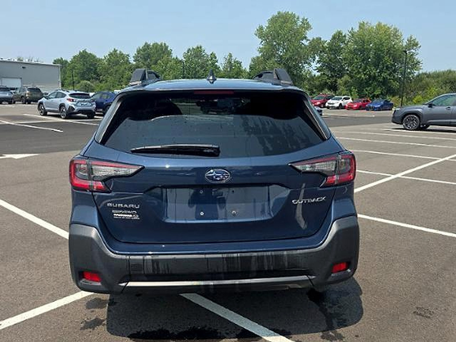 Certified 2024 Subaru Outback Premium AWD/4WD image 5