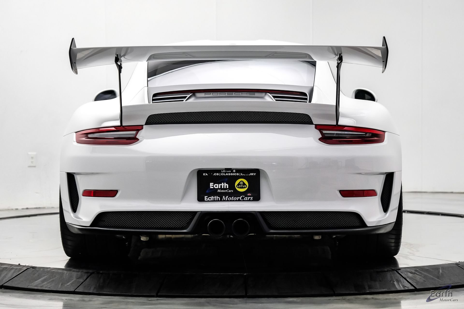 Used 2019 Porsche 911 GT3 RS RWD image 15
