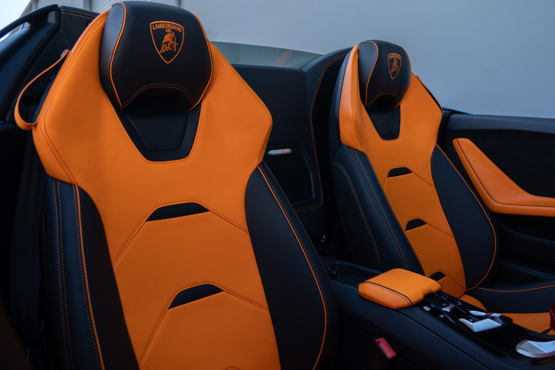 Used 2024 Lamborghini Huracan EVO image 6