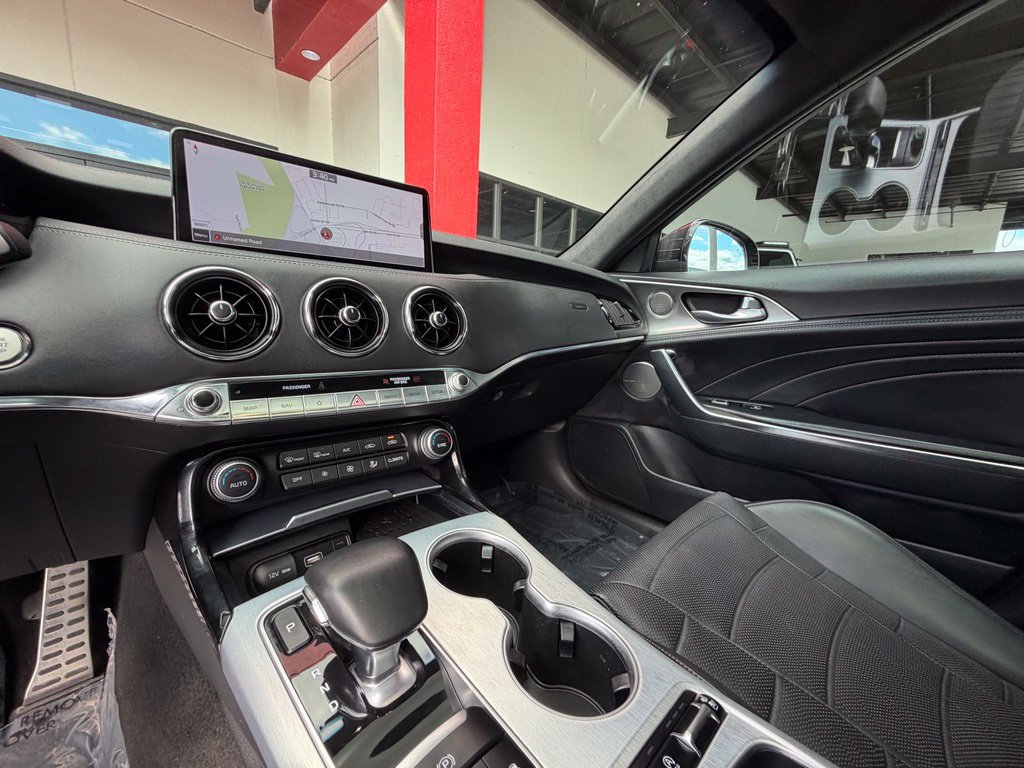 Used 2023 Kia Stinger GT2 image 22