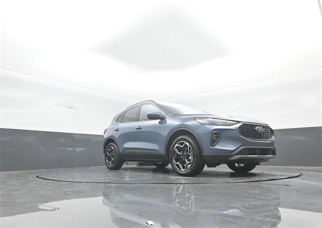 New 2026 Ford Escape Platinum w/ Premium Technology Package image 27