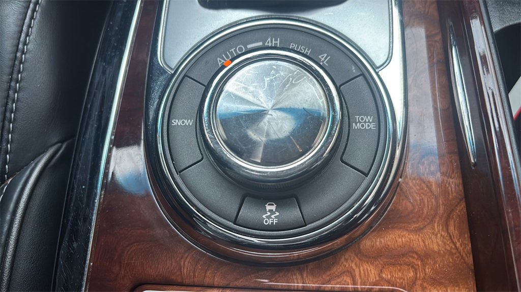 Used 2016 INFINITI QX80 4WD w/ Deluxe Technology Package image 29