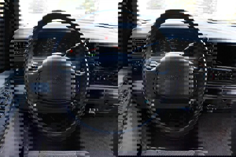 Used 2002 Ford F350 XLT image 16