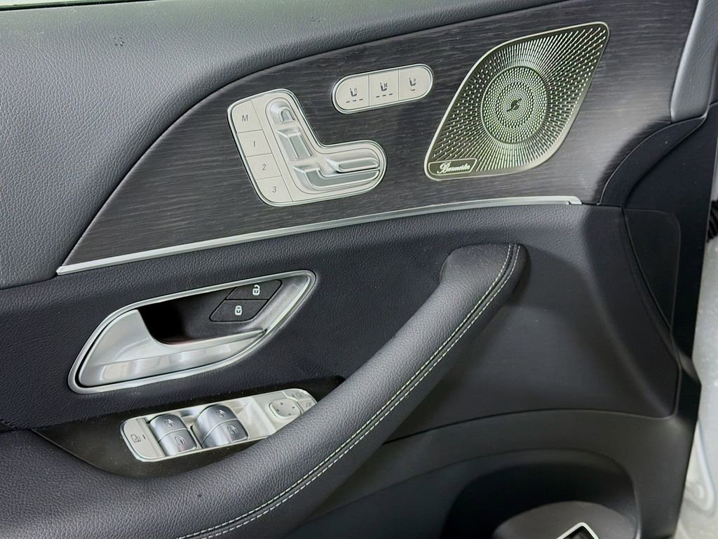Used 2026 Mercedes-Benz GLS 450 4MATIC image 21