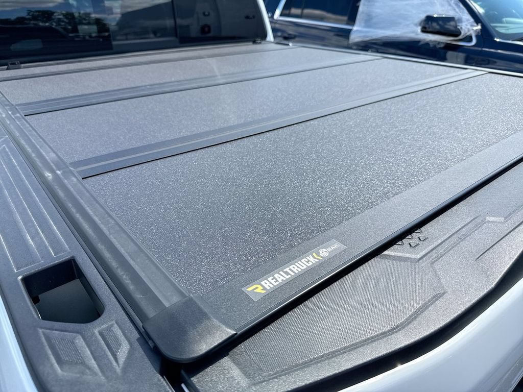 Used 2025 Chevrolet Colorado Z71 AWD/4WD image 7