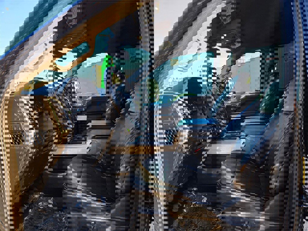 Used 2021 Ford F250 Lariat image 12