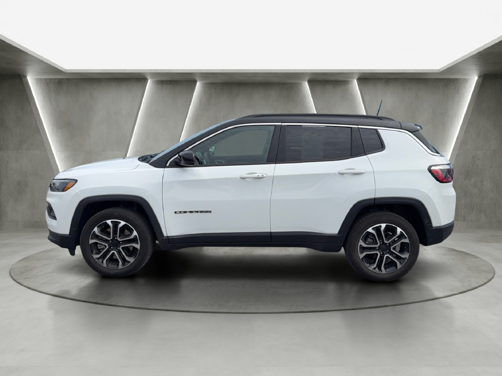 Used 2023 Jeep Compass Limited AWD/4WD image 4