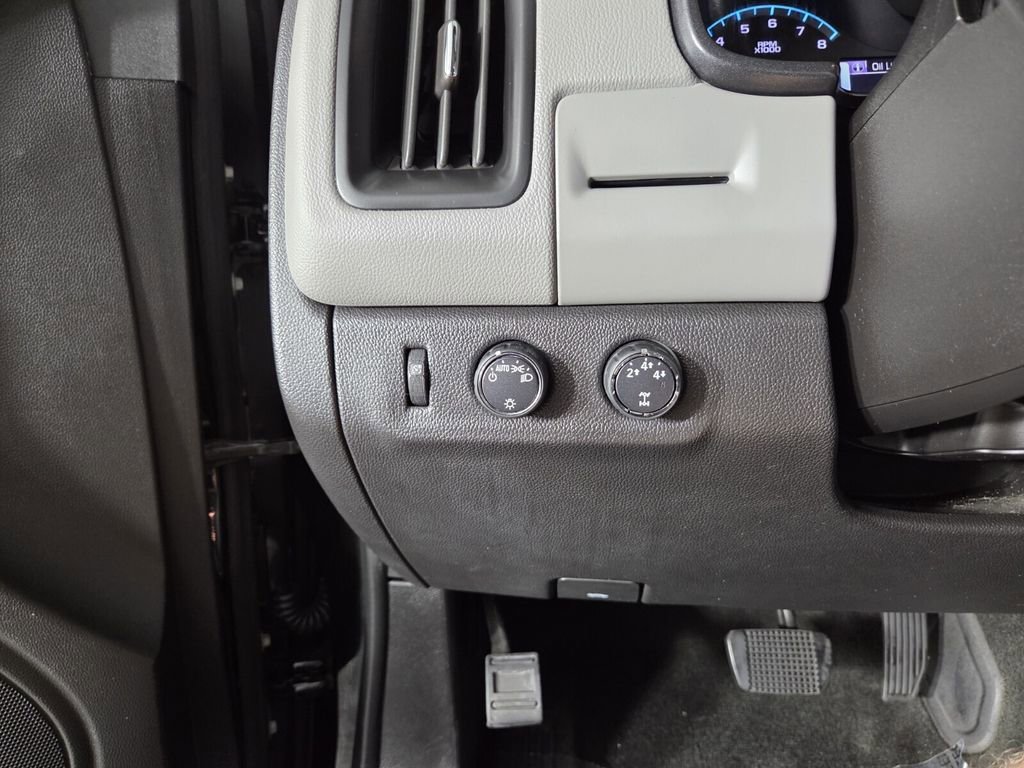 Used 2016 Chevrolet Colorado LT image 25