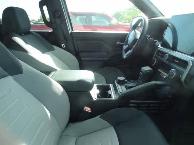 Used 2025 Toyota Tacoma TRD Sport w/ TRD Sport Upgrade Package AWD/4WD image 13