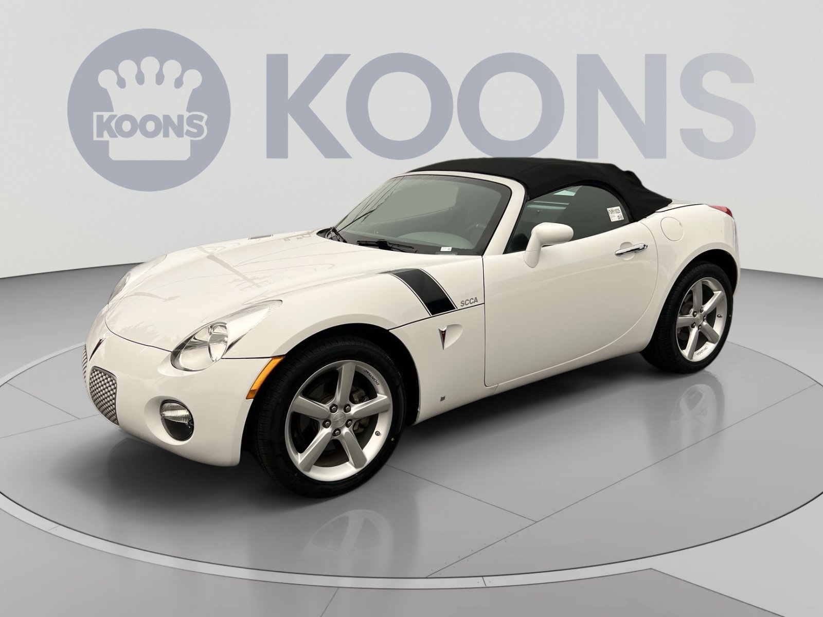 Used 2009 Pontiac Solstice Convertible w/ Preferred Package RWD image 1