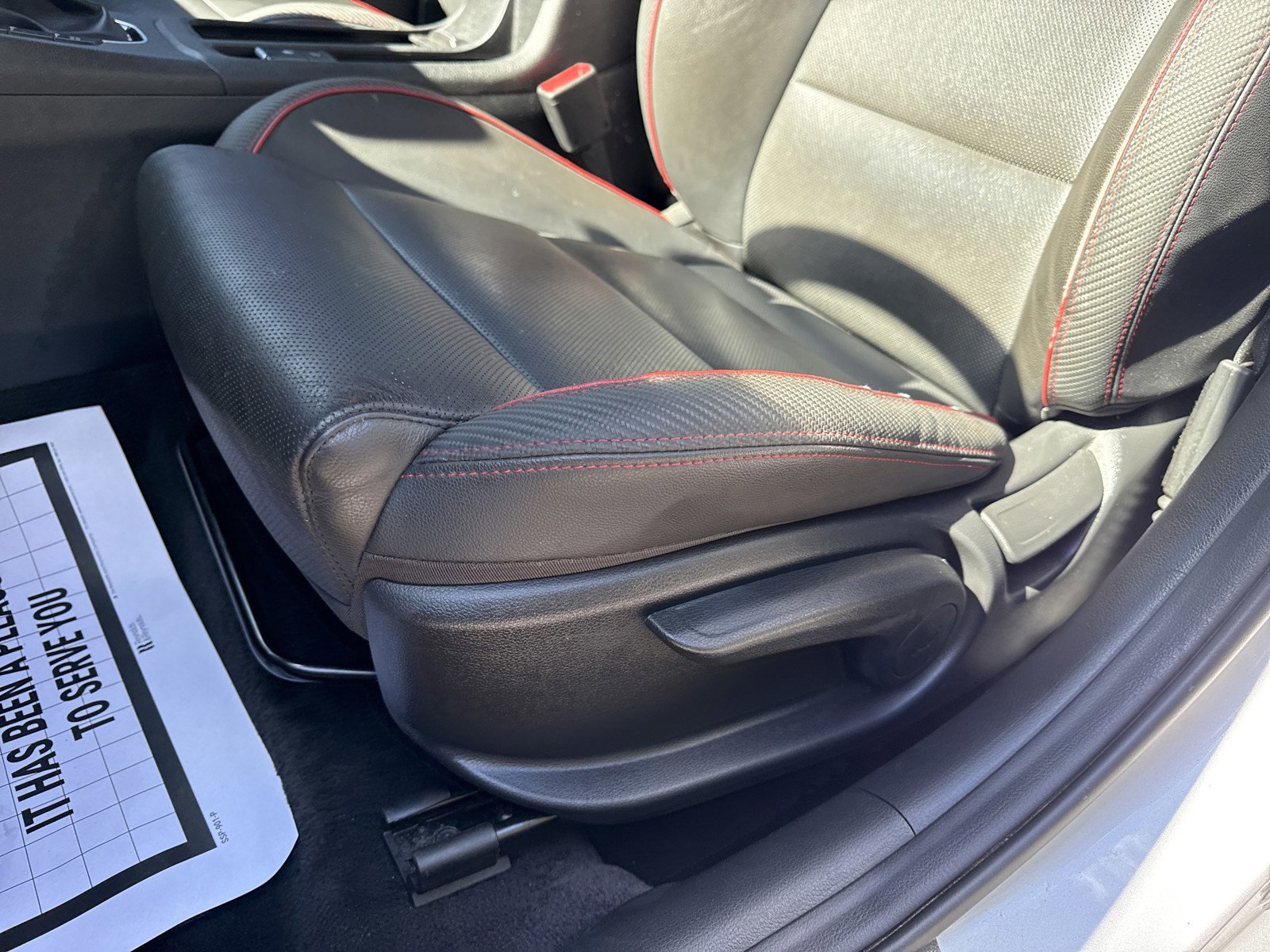 Used 2020 Hyundai Elantra GT N Line image 12