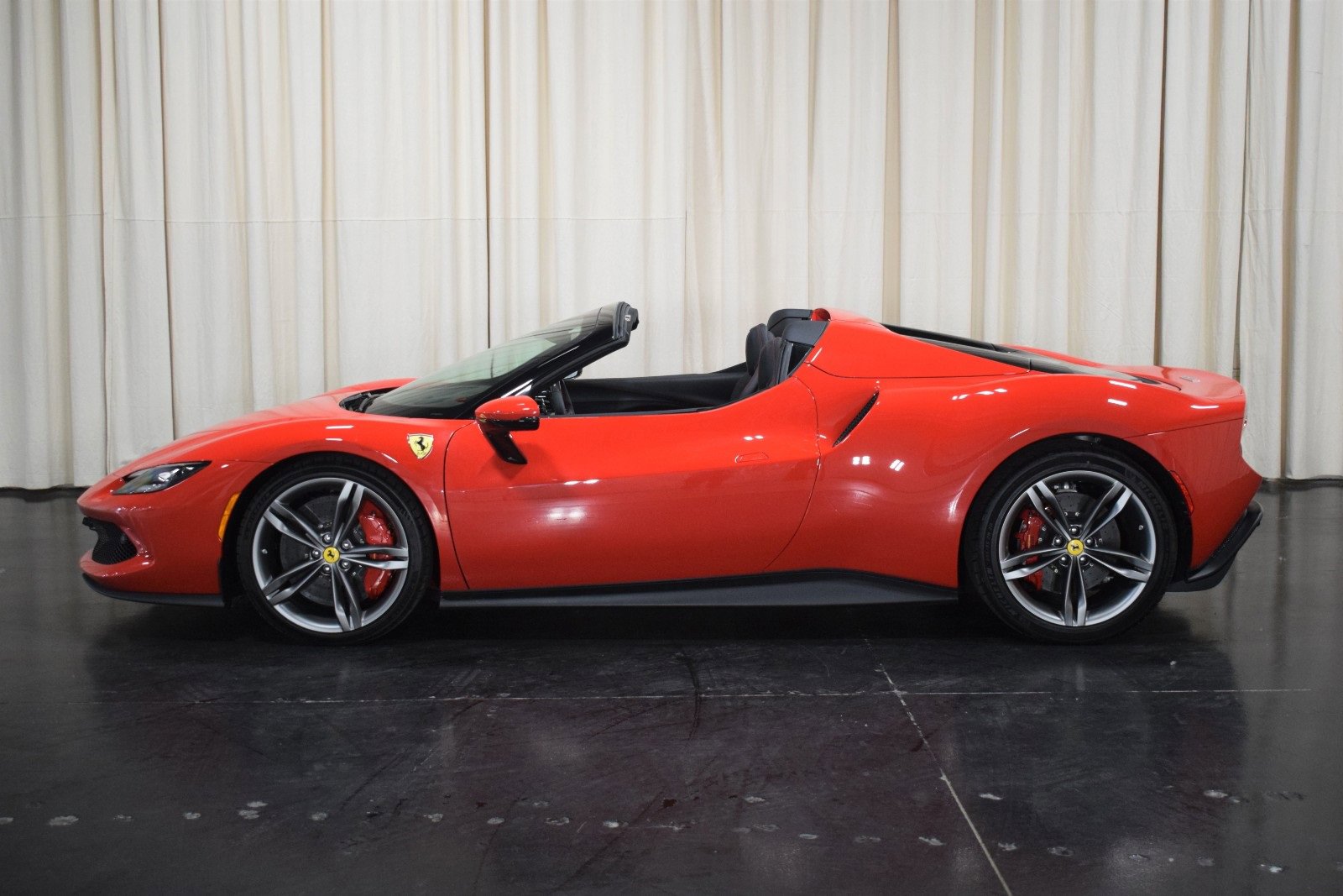 Used 2024 Ferrari 296 GTS image 4