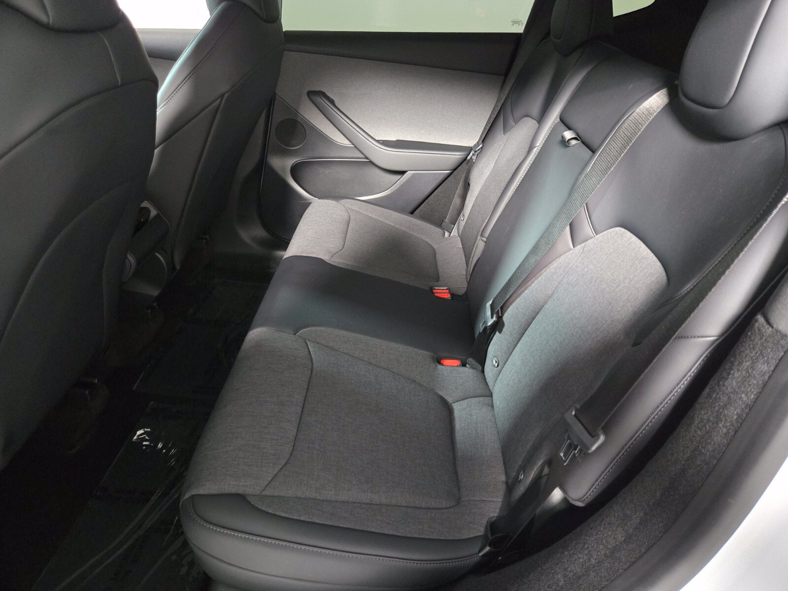 Used 2026 Tesla Model Y AWD image 12